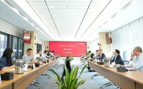 巴斯夫全球高级副总裁到访北新建材，这场座谈透出什么信号？