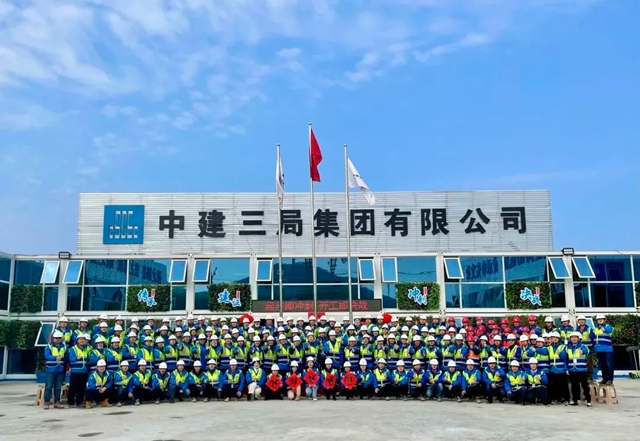 江苏冠军集团成功中标中建三局科创公司（智能工厂事业部）阳逻厂2026-2028年钢结构油漆材料集采项目