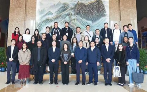 东盟中小企业跨境赋能研修班代表团到访北新建材